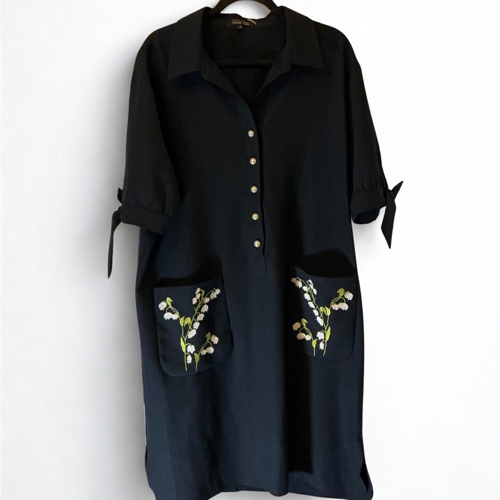 Rickie Freeman for Teri Jon Navy Dress with Floral Embroidery - Picture 2 of 8